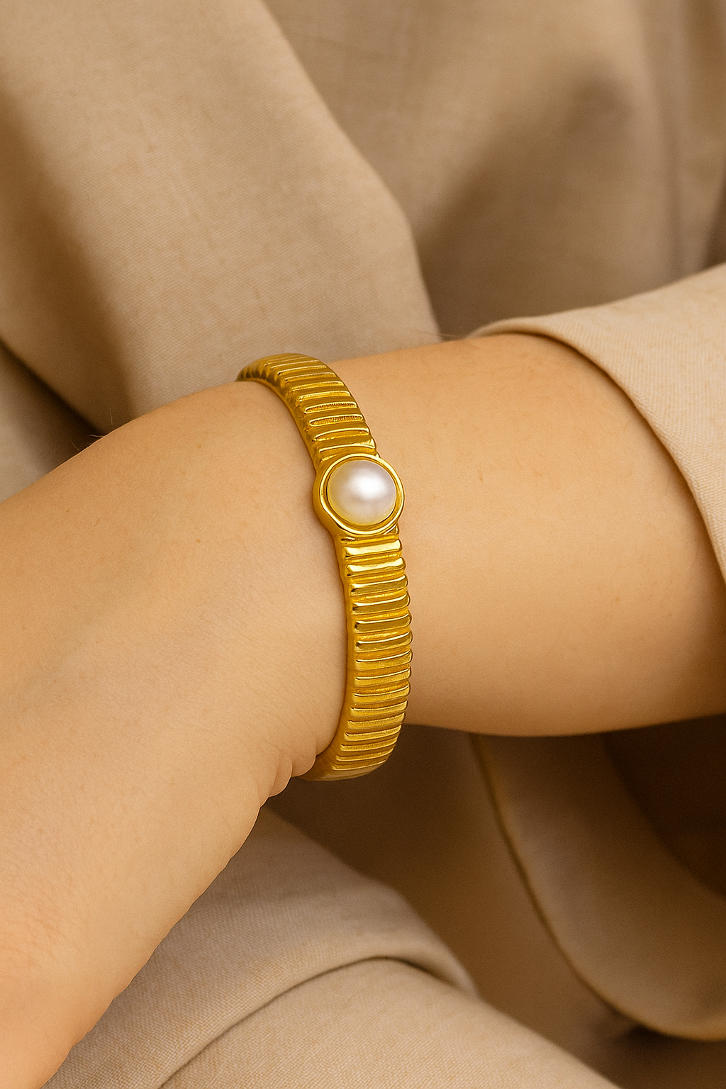 18K Gold Plated Stainless Steel Premium Bracelet for Women - KJKBL007
