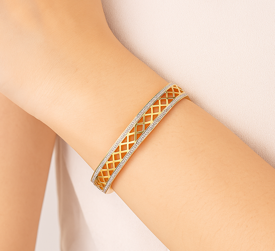 18K Gold Plated Stainless Steel Premium Bracelet for Women - KJKBL011
