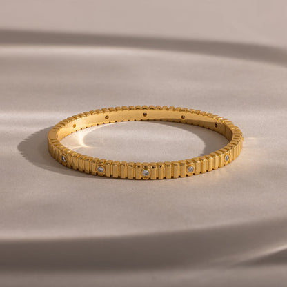 18K Gold Plated Stainless Steel Premium Bracelet for Women - KJKBL018