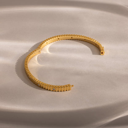 18K Gold Plated Stainless Steel Premium Bracelet for Women - KJKBL018